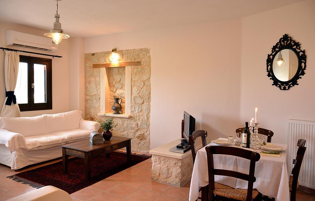 Olive Coast Suites Palekastro Bagian luar foto